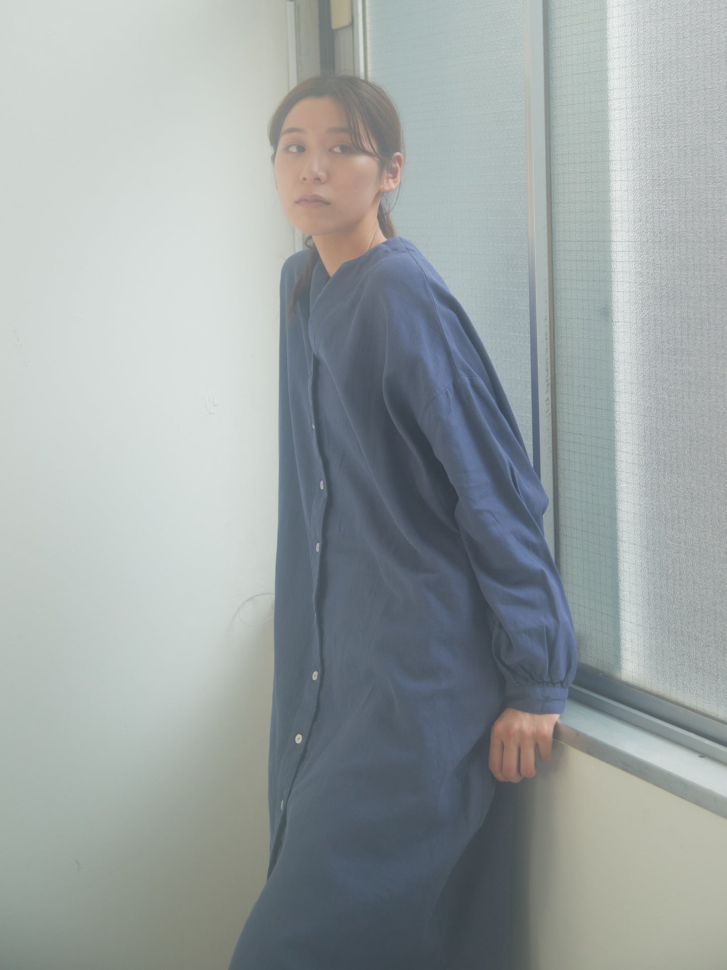 LILOU+LILY COTTON/WOOL GARMENT DYED KEY NECK ONE-PIECE DRESS 2407YJ-1002