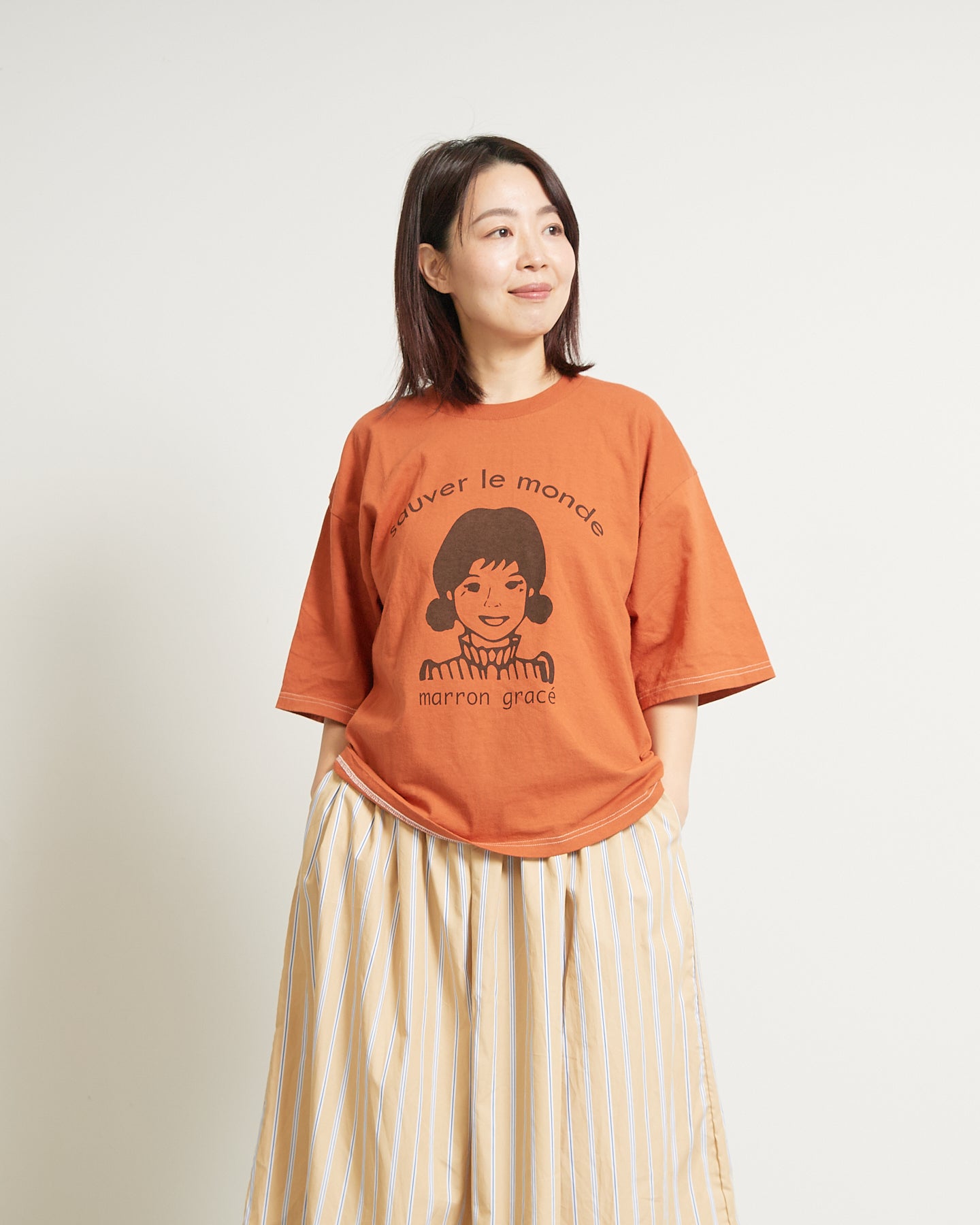 ALL HOURS 6OZ MIDI WEGHT GARMENT DYED "sauver le monde" AH403-0713