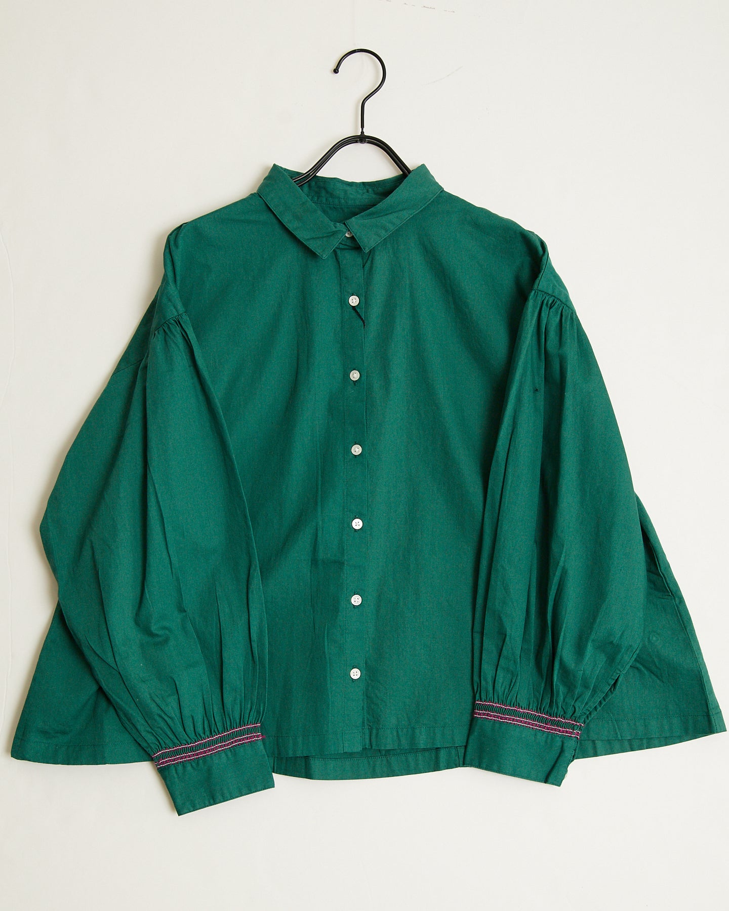 A VIEW FROM HERE FAIRTRADE COTTON × SMOCKING REGULER SHIRTS SJI-22061101