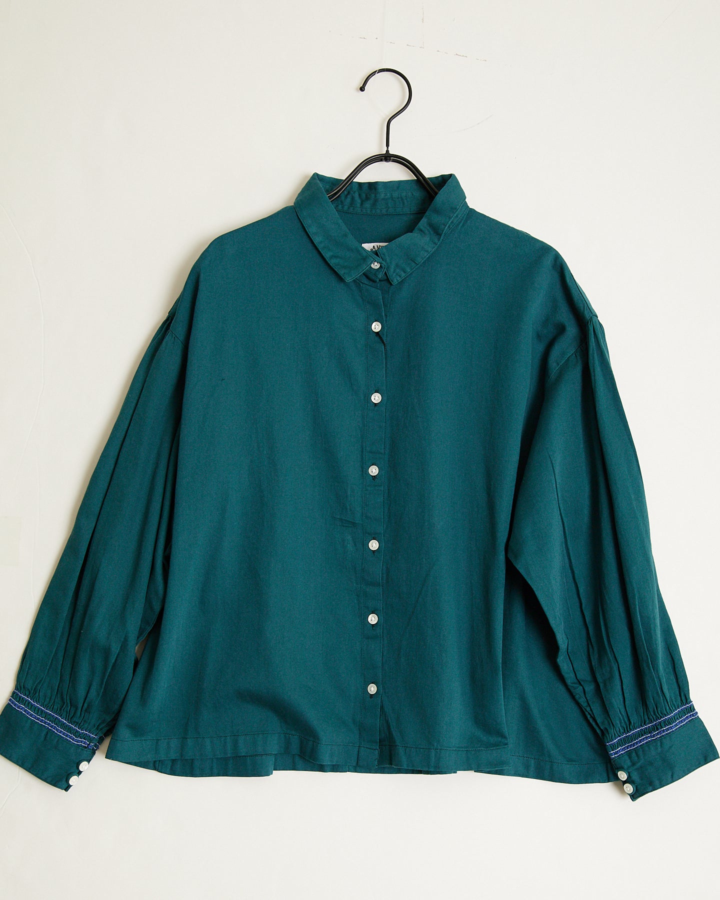 A VIEW FROM HERE FAIRTRADE COTTON × SMOCKING REGULER SHIRTS SJI-22061101