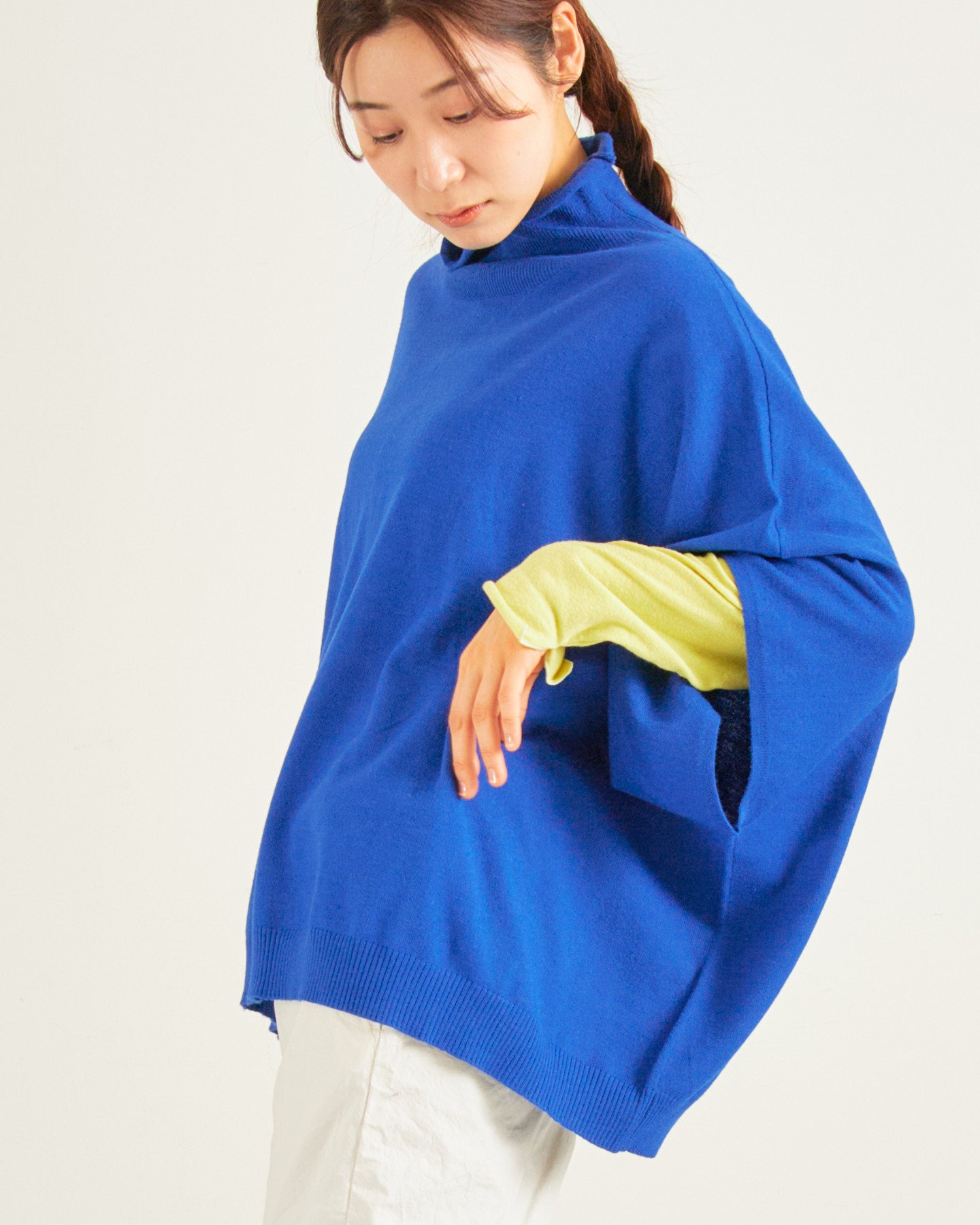 LILOU+LILY HIGHT GAUGE KNIT BOTTLE NECK CAPE 2403YO-0817-1