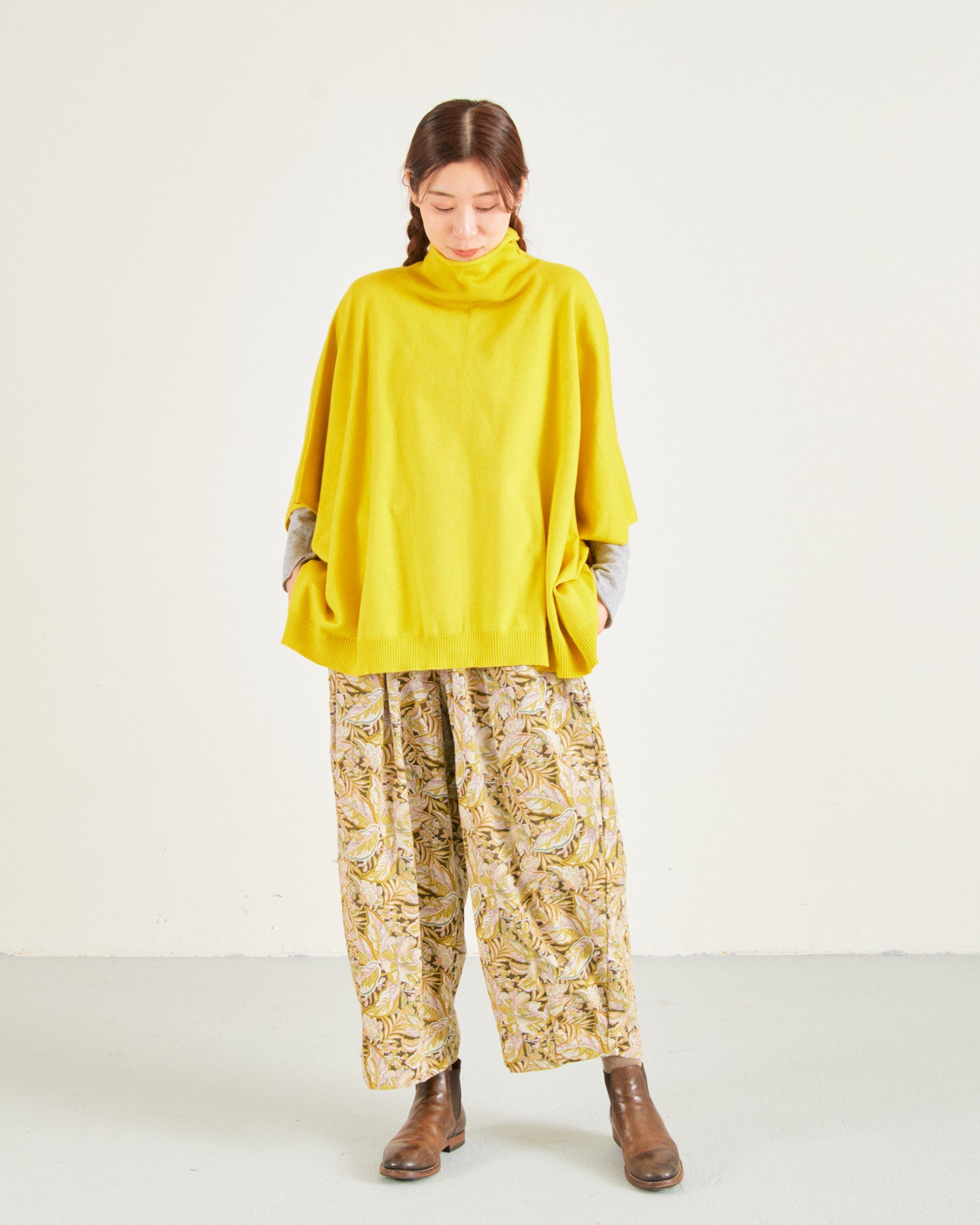 LILOU+LILY HIGHT GAUGE KNIT BOTTLE NECK CAPE 2403YO-0817-1