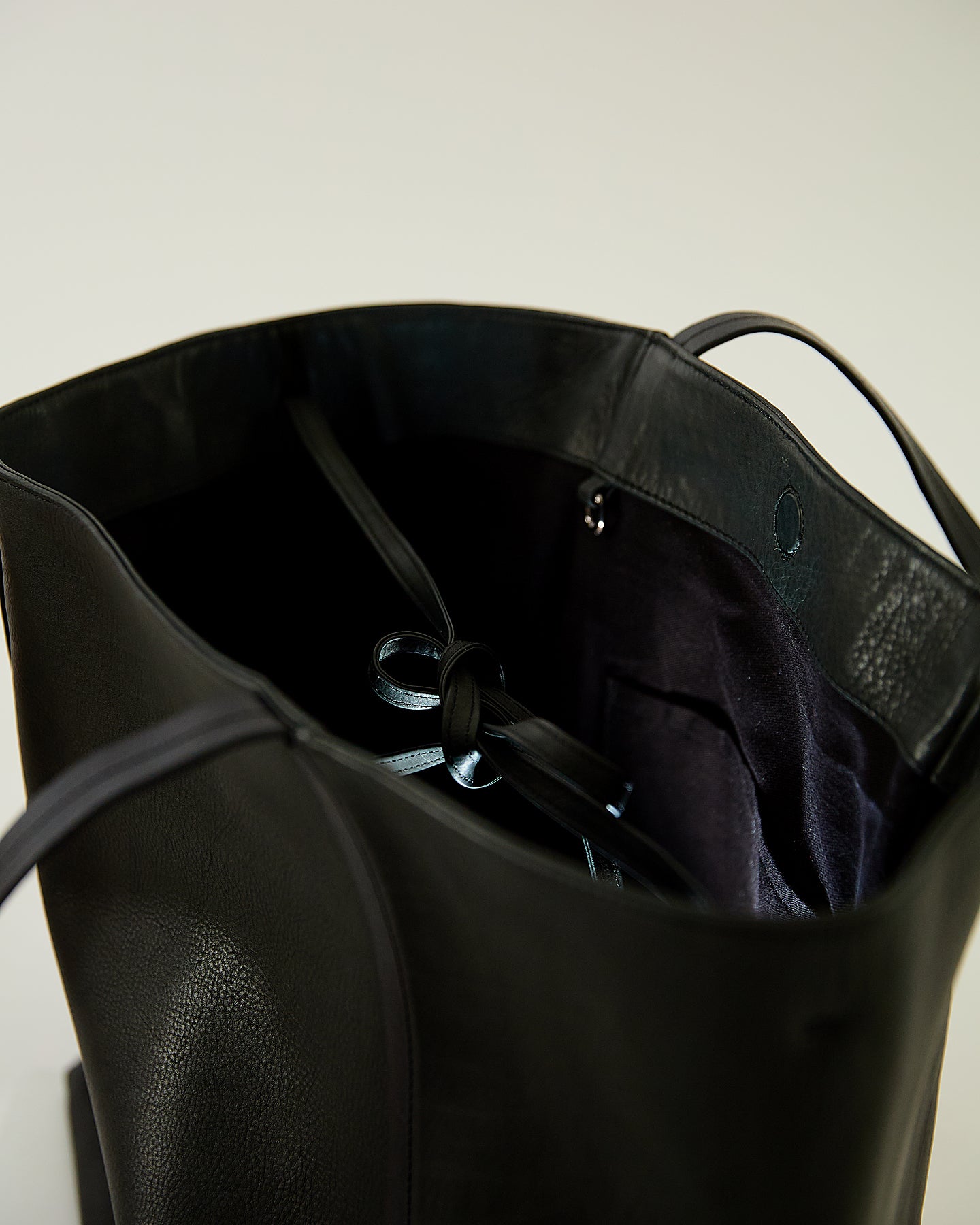 A VIEW FROM HERE MEDIUM LEATHER BAG C#4