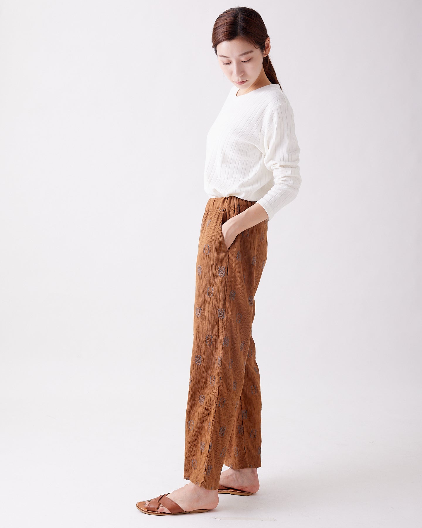 A VIEW FROM HERE CRAPE EMBROIDERY PANTS SJ-24090322