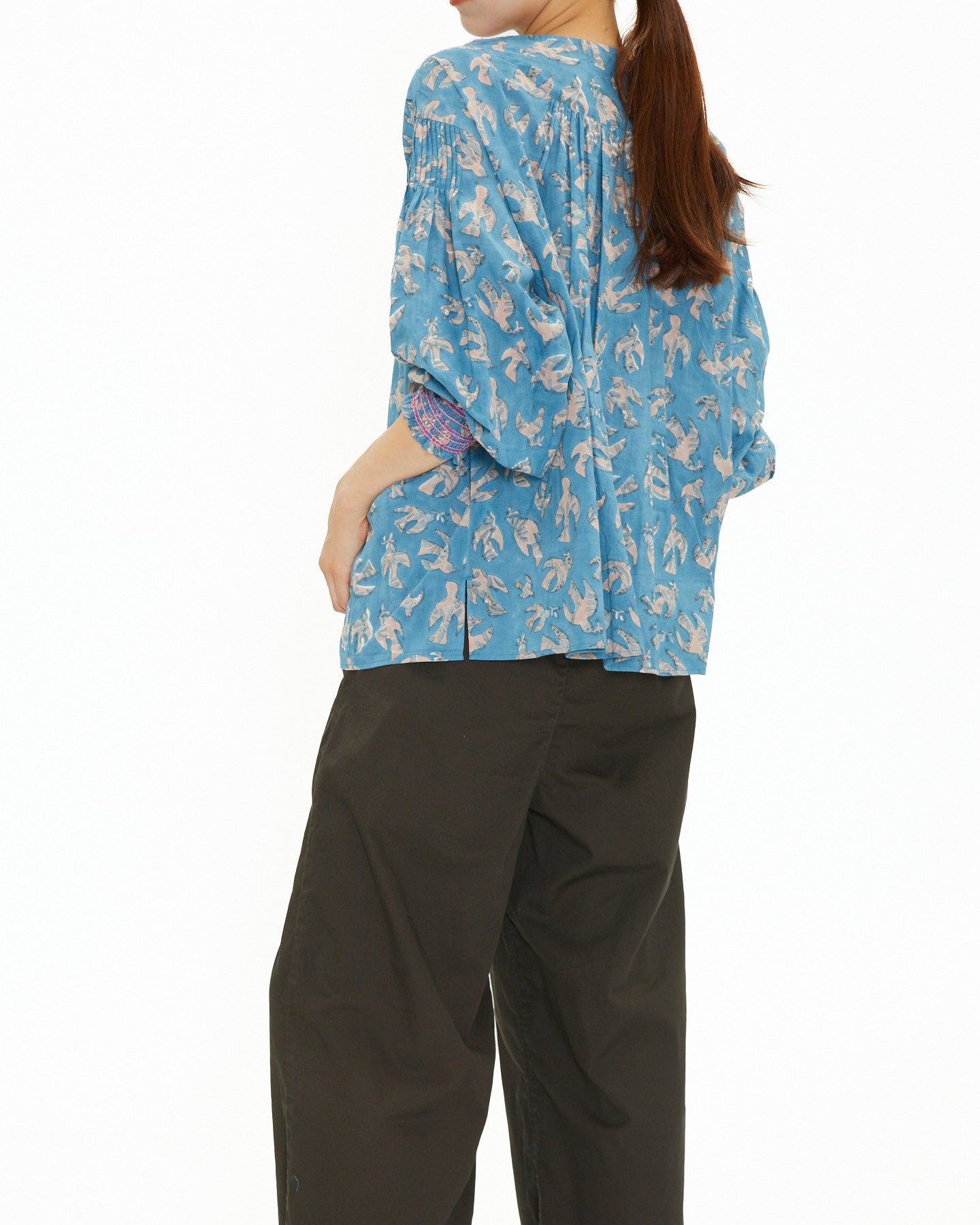 A VIEW FROM HERE BLOCK PRINT SMOCKING BLOUSES SJ-24110413