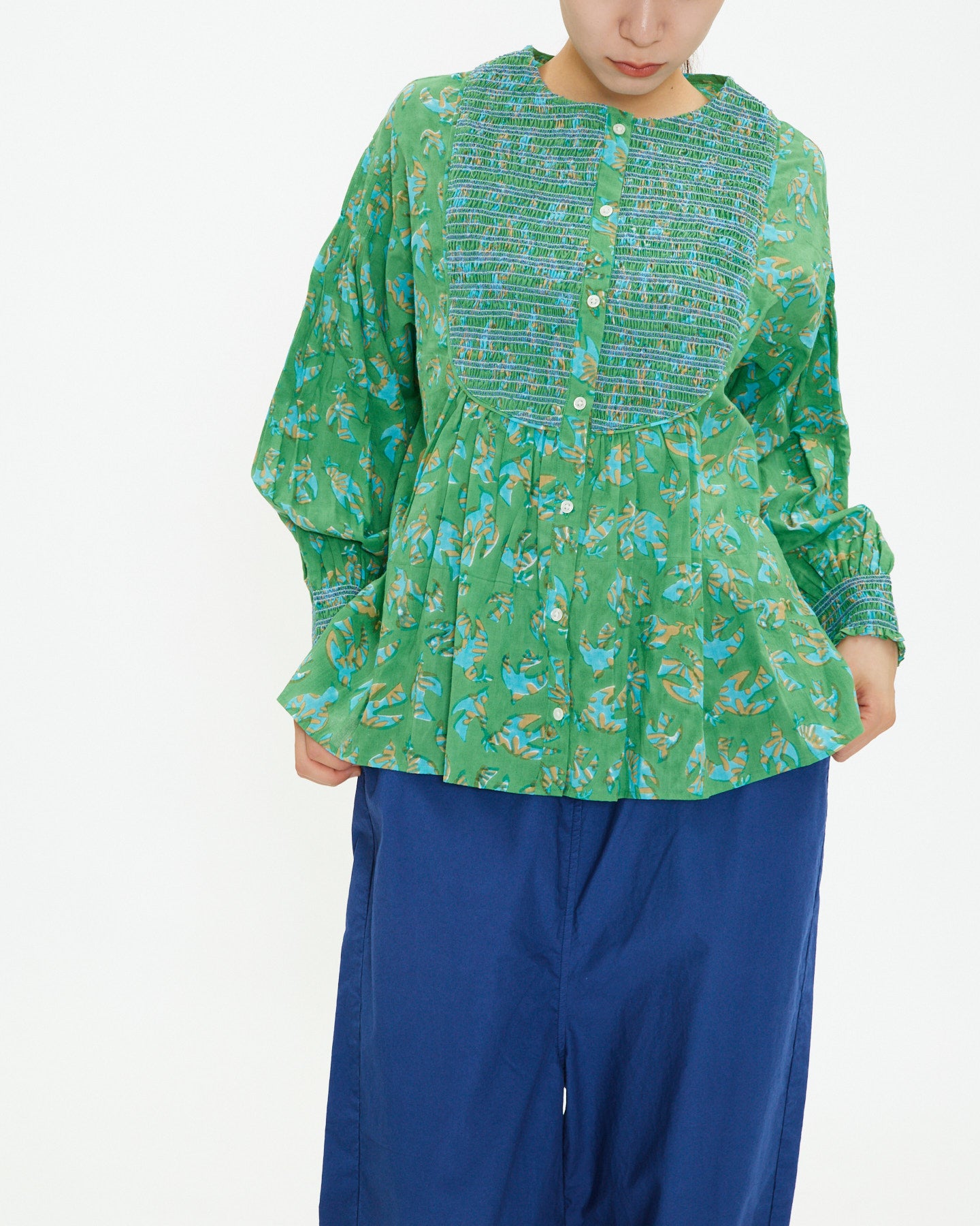 A VIEW FROM HERE BLOCK PRINT SMOCKING BLOUSES SJ-24110413