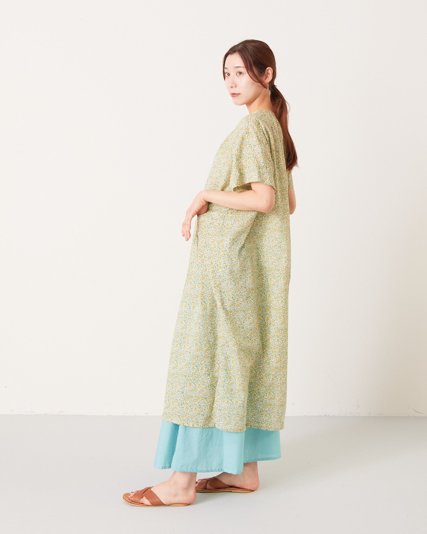 LILOU+LILY 80 LAWN FLOWER PRINT GATHER ONE-PIECE DRESS 2501FP-0411