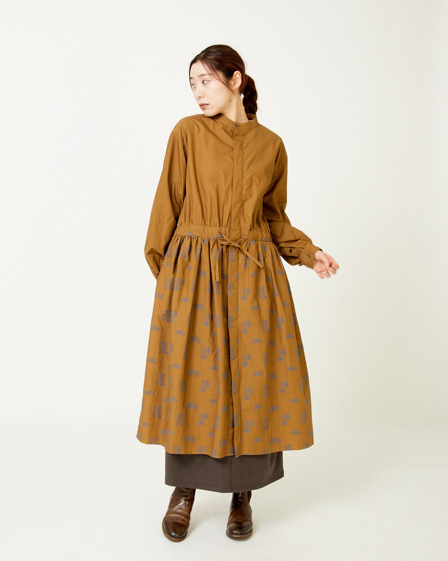 LILOU+LILY 50TYPEWRITER EMBROIDERY ONE-PIECE DRESS 2503FP-0805