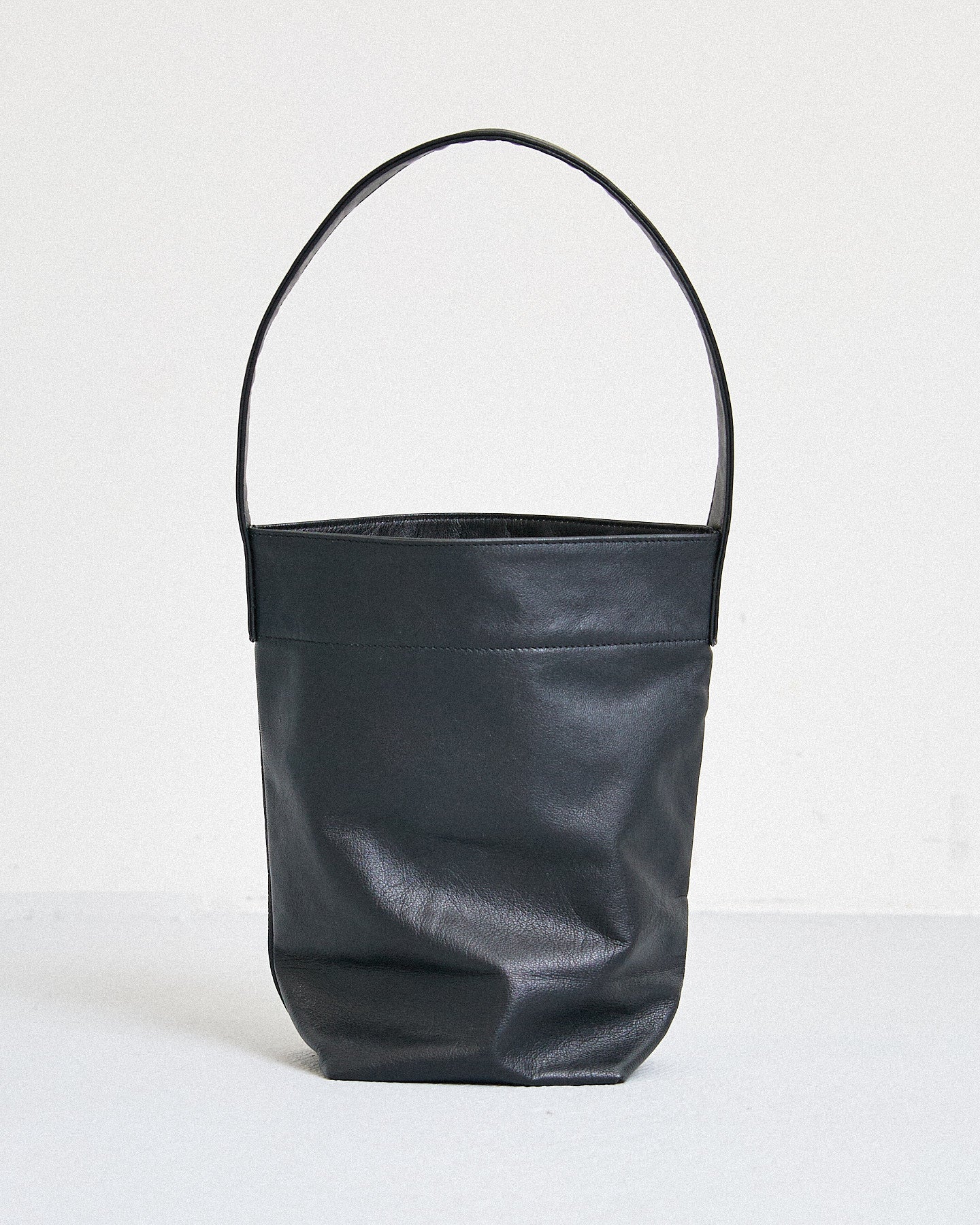 A VIEW FROM HERE ONE HANDLE LEATHER BAG G#1