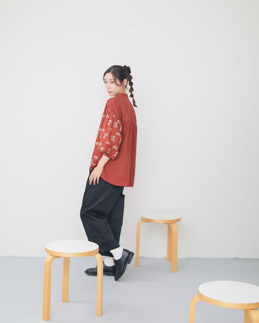 LILOU+LILY 50TYPEWRITER EMBROIDERY BLOUSE PM2503-1