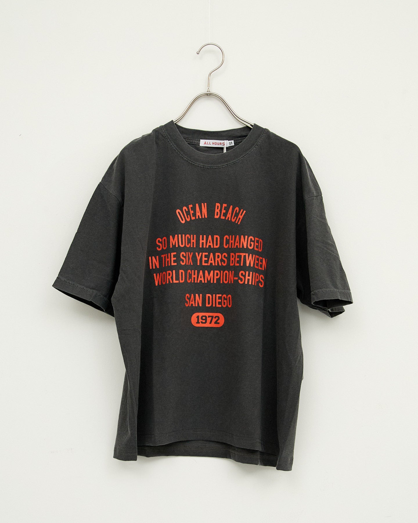 オールアワーズ コットン ピグメントダイ ショートスリーブTシャツ プリントTシャツ AH501-0505 レディース ALL HOURS [メール便可] コットンピグメントダイショートスリーブTシャツ〈DER DER DER