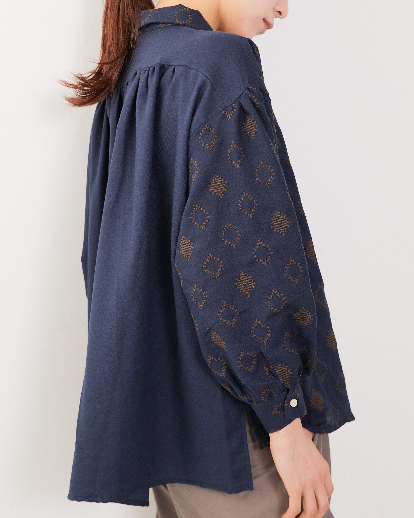 LILOU+LILY COTTON WOOL EMBROIDERY WIDE BLOUSES 2505YJ-1006