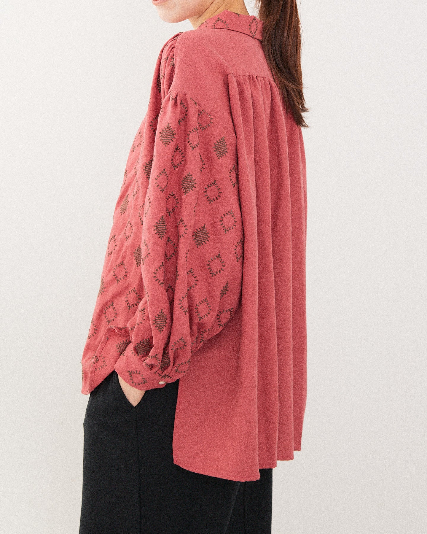 LILOU+LILY COTTON WOOL EMBROIDERY WIDE BLOUSES 2505YJ-1006