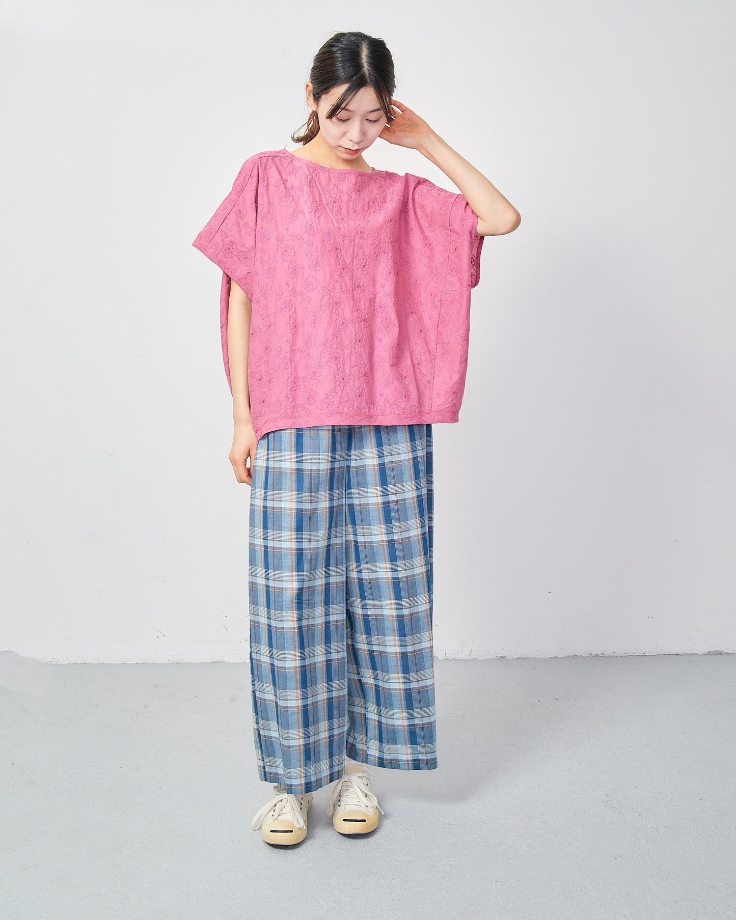 ボタニカル総刺繡ドルマンスリーブプルオーバー 2601YO-0506 /LILOU&LILY ﾘﾙｱﾝﾄﾞﾘﾘｰ