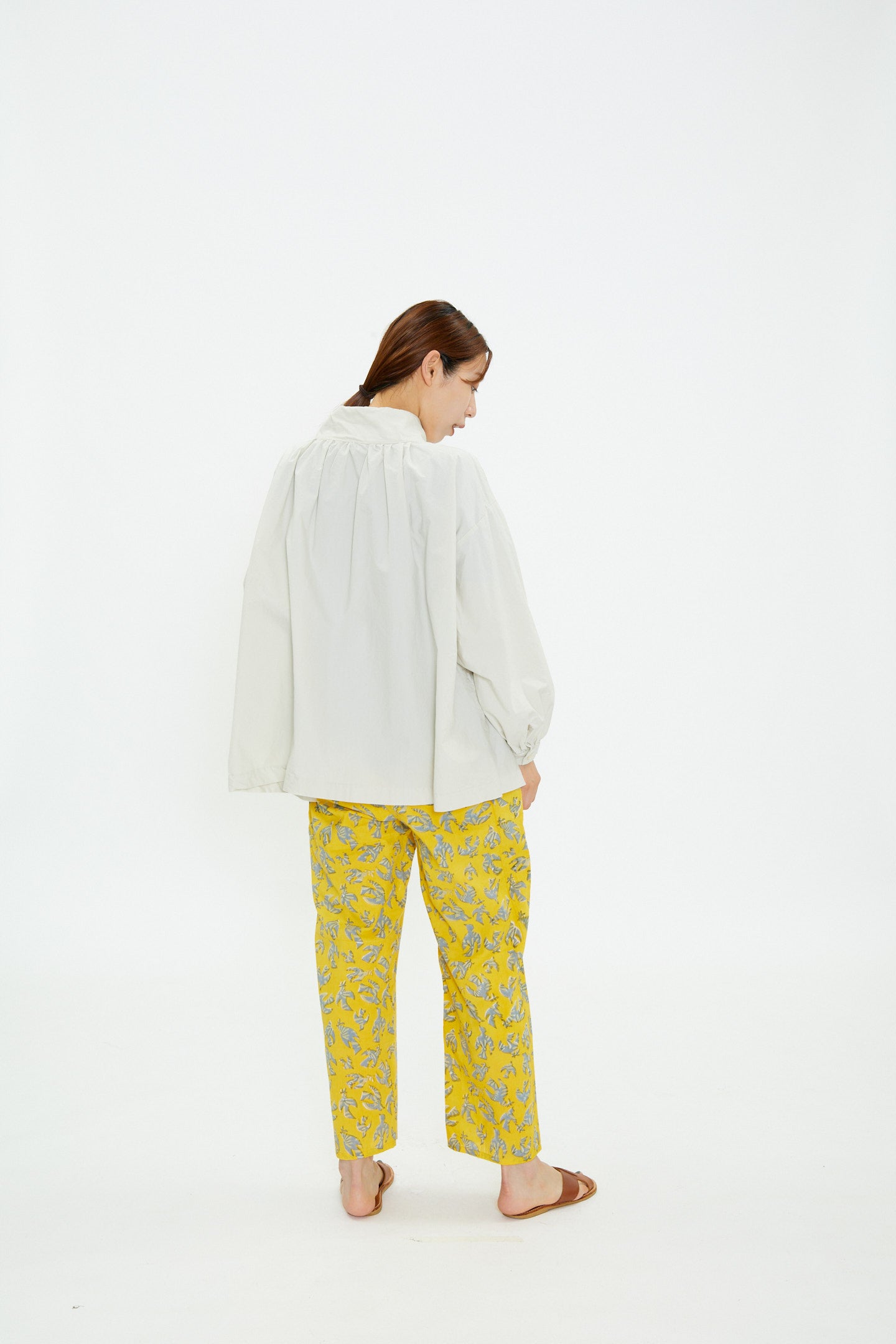 A VIEW FROM HERE BLOCK PRINT STRAIGHT PANTS SJ-24110415