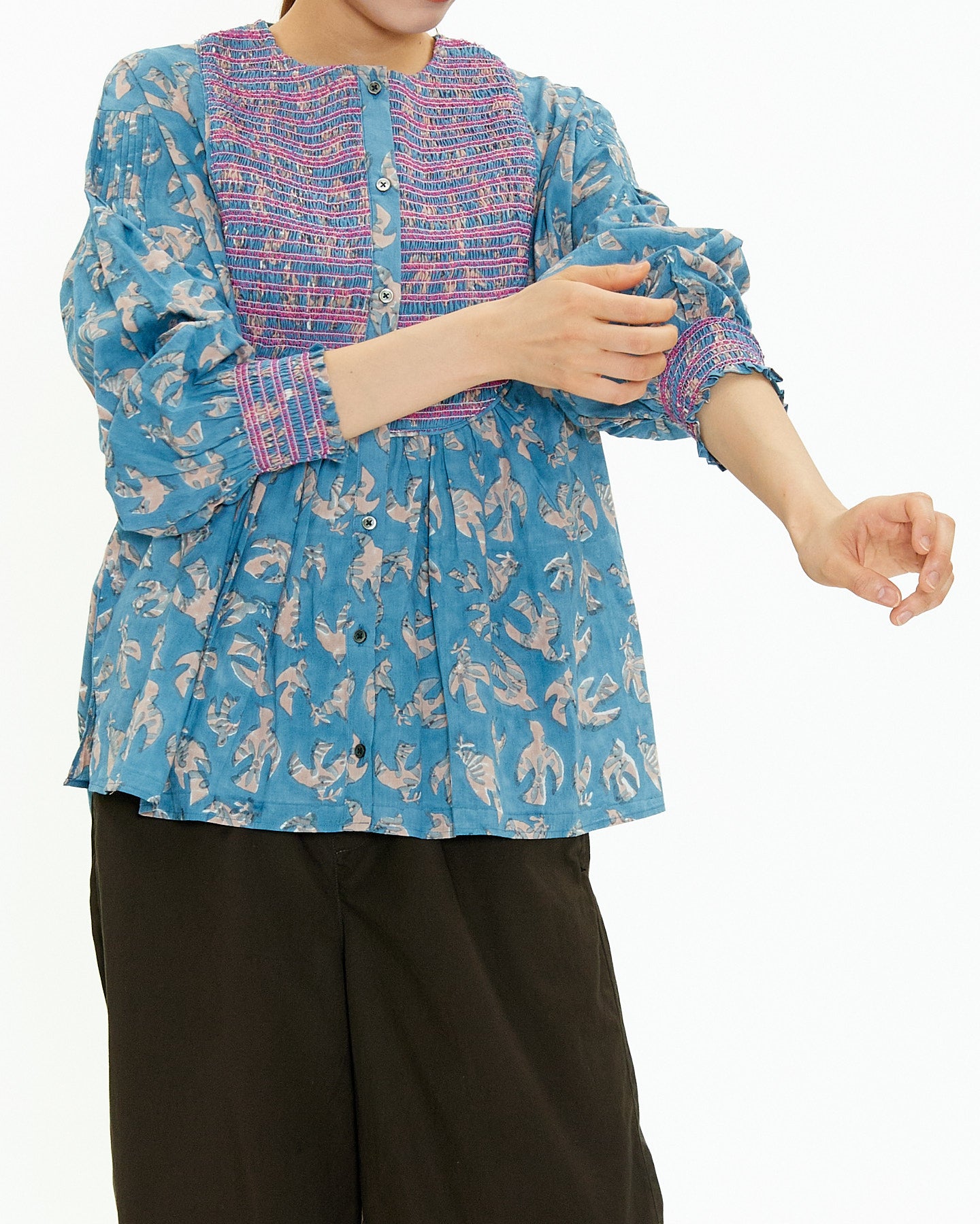 A VIEW FROM HERE BLOCK PRINT SMOCKING BLOUSES SJ-24110413